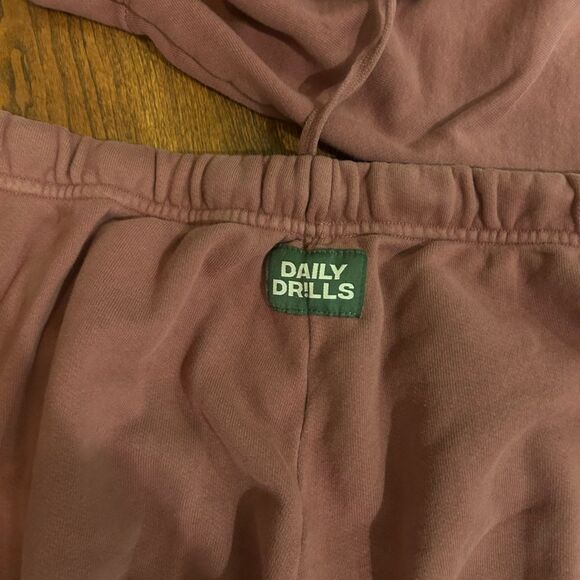 Daily Drills Wine Sweat set  xs/s - Picture 5 of 8